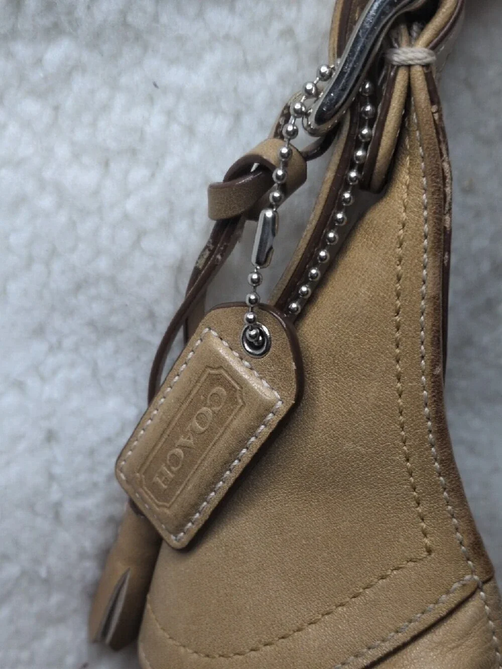 Coach soft beige